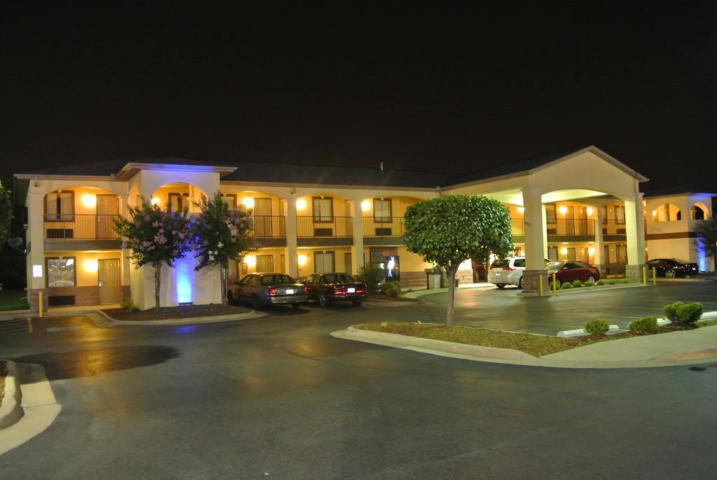 Americas Best Value Inn And Suites Little Rock Luaran gambar